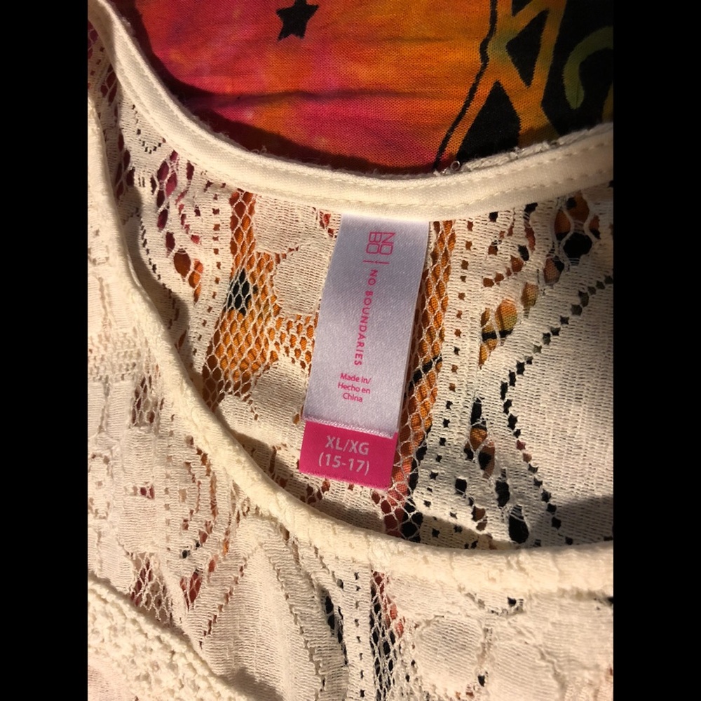 Lace Tank Top - Picture 2 of 3